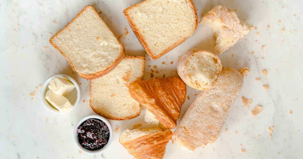 Що не можна їсти з хлібом: шкодить для здоров'я