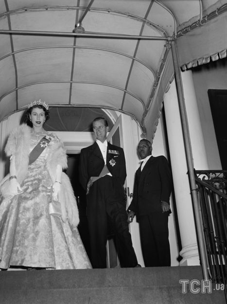 Принцеса Єлизавета, 2 листопада 1951 року. Принцеса вирушає на вечерю з президентом Гарі Труменом в канадському посольстві у Вашингтоні / © Associated Press