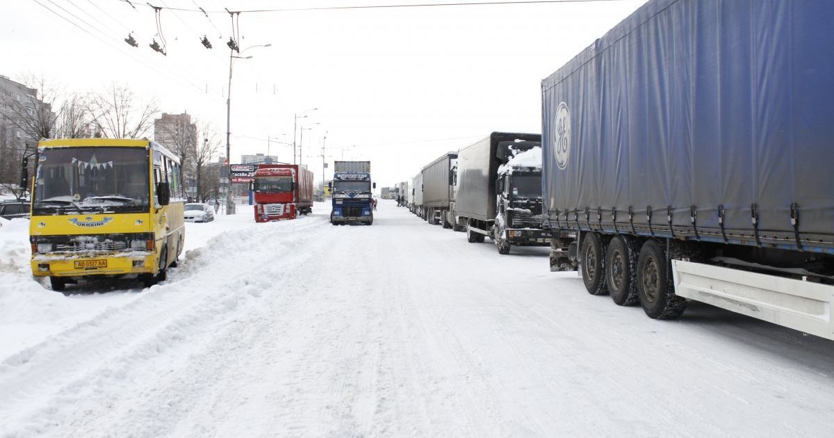 Полиция назвала дорогу, на которой до сих пор ограничено движение из-за непогоды