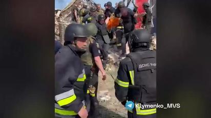 Смертельний удар РФ по Липцях на Харківщині: у МВС показали відео наслідків