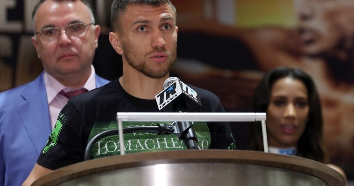 Ломаченко отримав суперперстень від WBO
