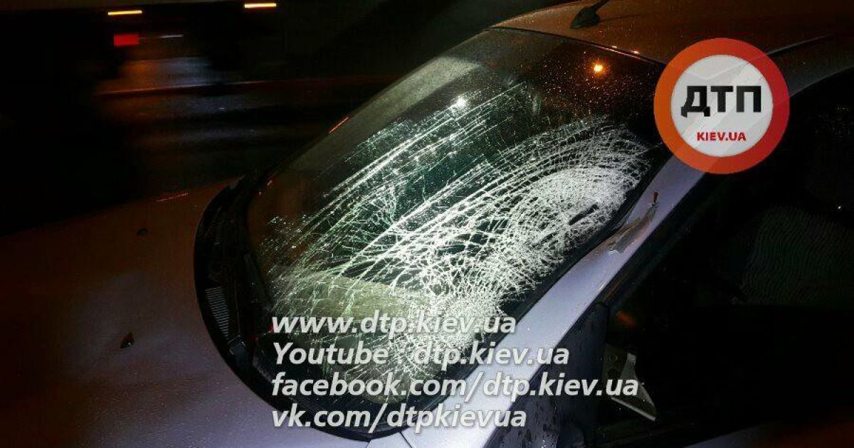 В Киеве погиб мужчина, который на спор перебегал дорогу с шестилетним сыном_6 / © facebook.com/dtp.kiev.ua