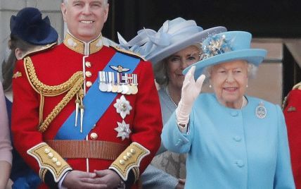 Син королеви Єлизавети II - принц Йоркський Ендрю - потрапив у секс-скандал