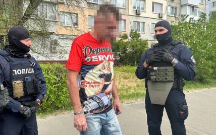 В Киеве 54-летний мужчина отправлял школьнице порно и зазывал домой: фото, видео