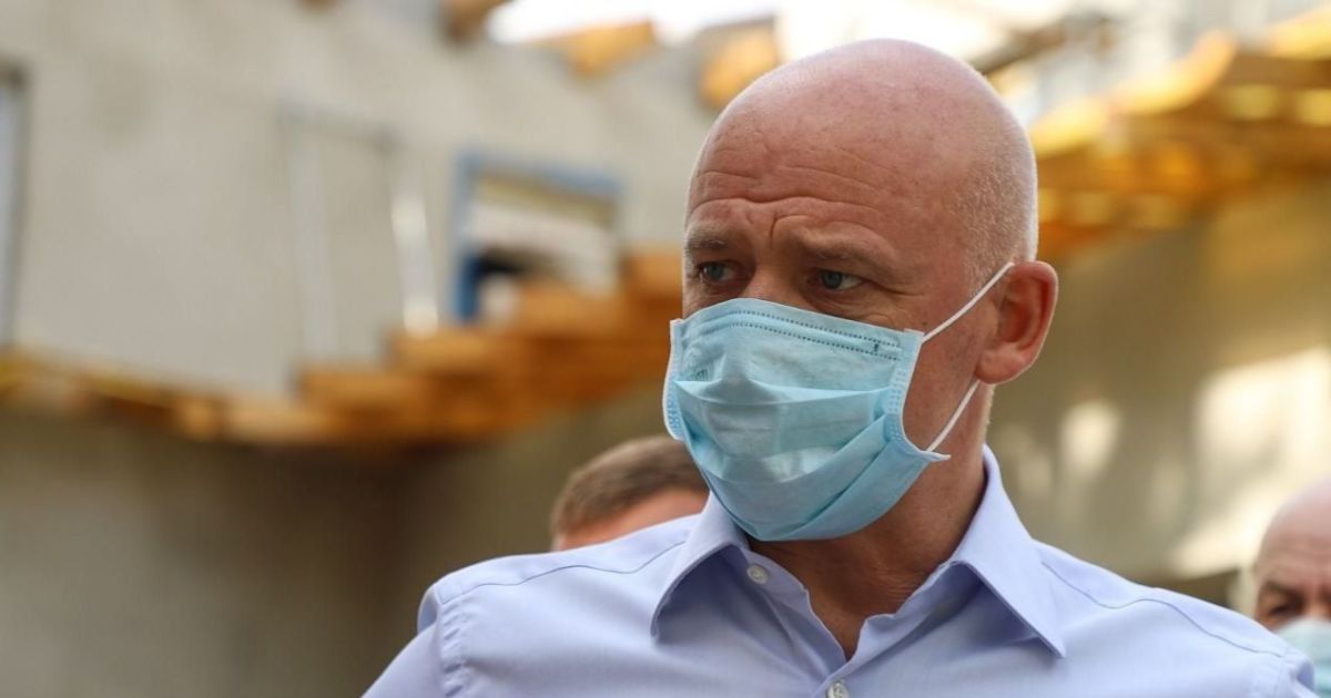 "Самопочуття поки непогане": мер Одеси Труханов заразився коронавірусом