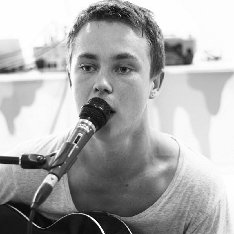 Артем Пивоваров / © instagram.com/pivovarov_stikhiya