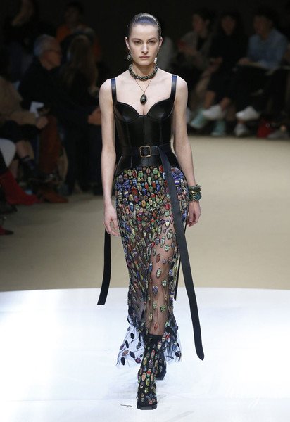 Коллекция Alexander McQueen прет-а-порте сезона осень-зима 2018-2019 / © East News