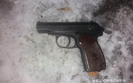 На Киевщине мужчина случайно застрелил грабителя магазина