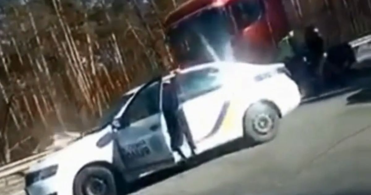 Забыл про GPS-маячок: полиция легко догнала похищенную из СТО под Киевом фуру