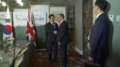 Стармер потрапив у курйозну ситуацію на саміті G7