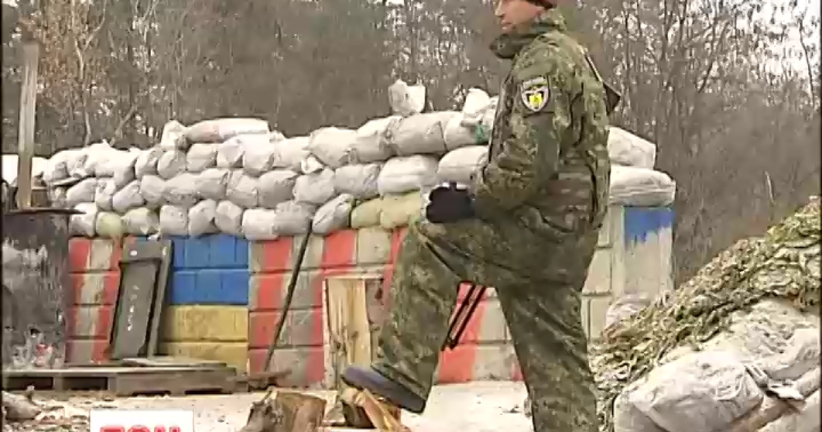 Счастье держится под обстрелами боевиков