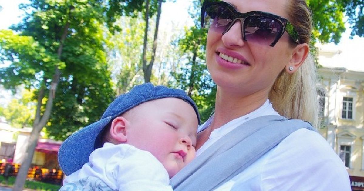 Десятки одесситок с детьми отметили в Городском саду начало Всемирной недели поддержки грудного вскармливания / © Думская