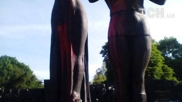 львів монумент слави_5 / © Facebook/Іван Кривий