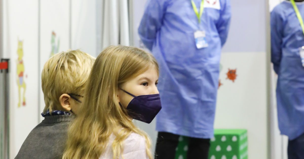 Польща починає вакцинацію проти коронавірусу дітей віком від 5 років