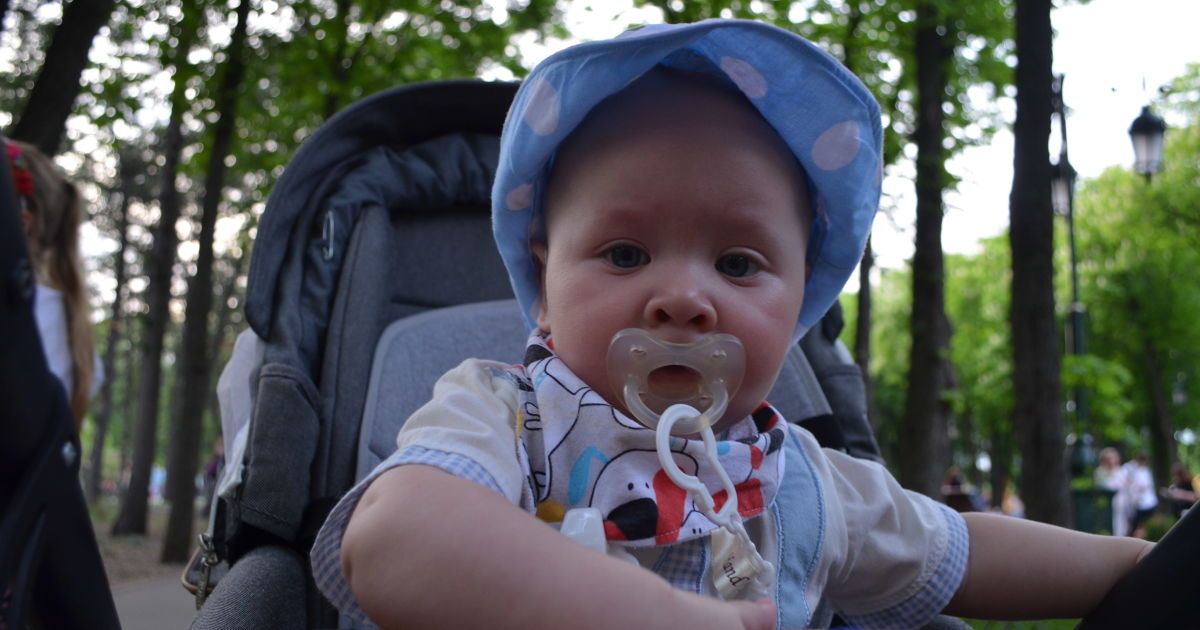 Маленький Єгорко не впорається з недугою без вашої допомоги