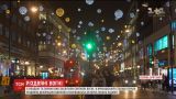 У Лондоні та Парижі засвітили перші різдвяні вогні