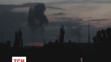 В Донецке после нескольких сильных залпов произошел взрыв на заводе химических изделий