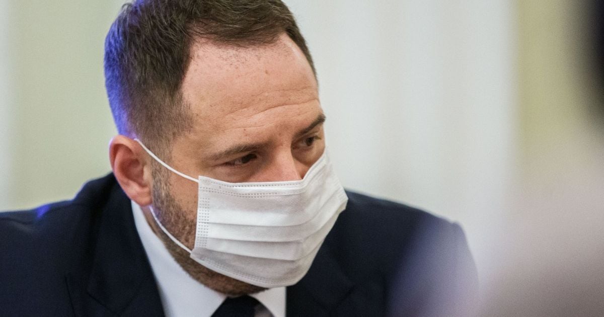 Украина ведет переговоры о вакцине от коронавируса со всеми, кроме России — Ермак