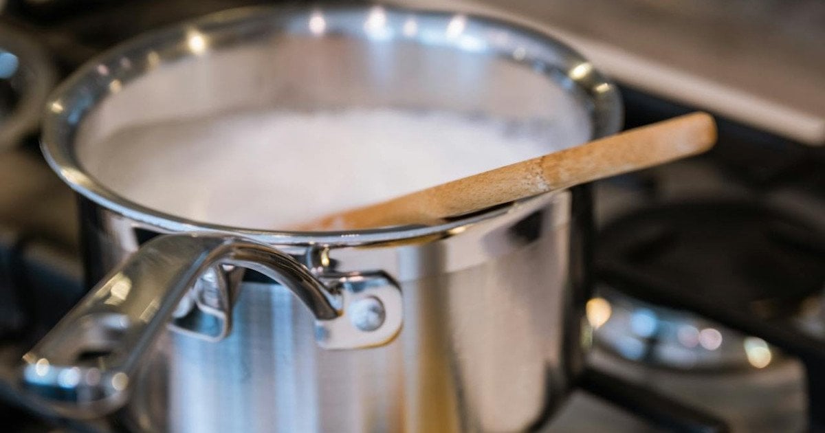 Что добавить в молоко чтобы не "убегало"