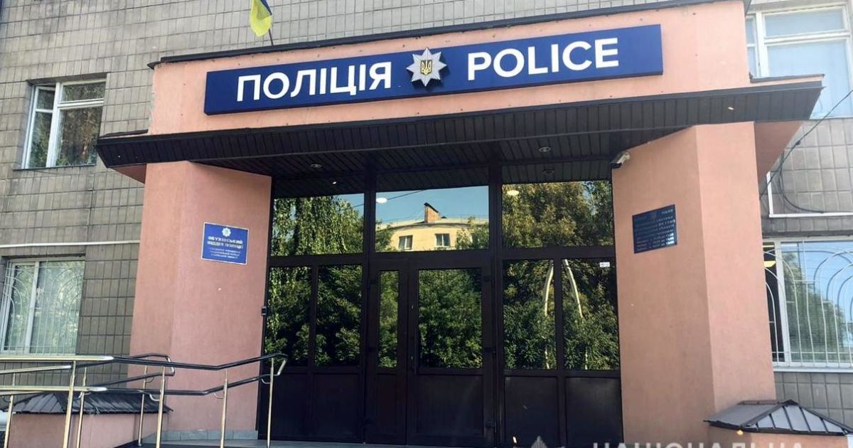 У поліції Київської області кажуть, що тіло було знайдено у лісосмузі Василькова