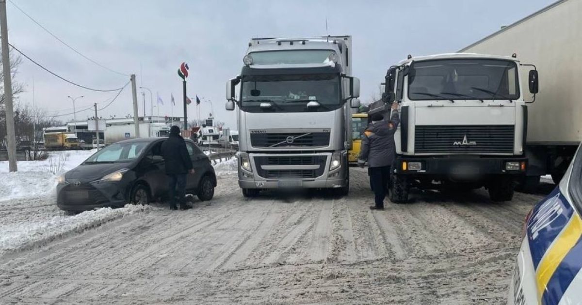 Фури під Києвом / © Facebook / Патрульна поліція Києва