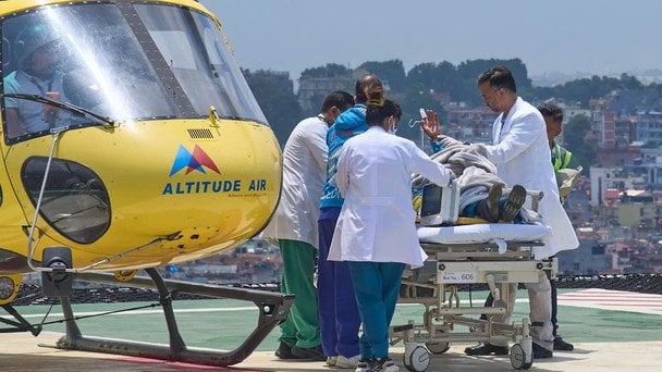 Гід-шерпа вижив у надзвичайних умовах на Евересті та самостійно намагався спуститися з гори після зникнення Фото The Himalayan Times