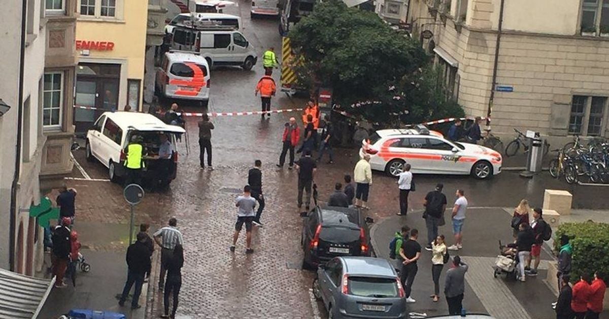 У швейцарському місті чоловік з бензопилкою напав на перехожих