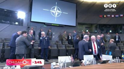 Ракета на территории Польши и массированный обстрел Украины | Главные новости утра