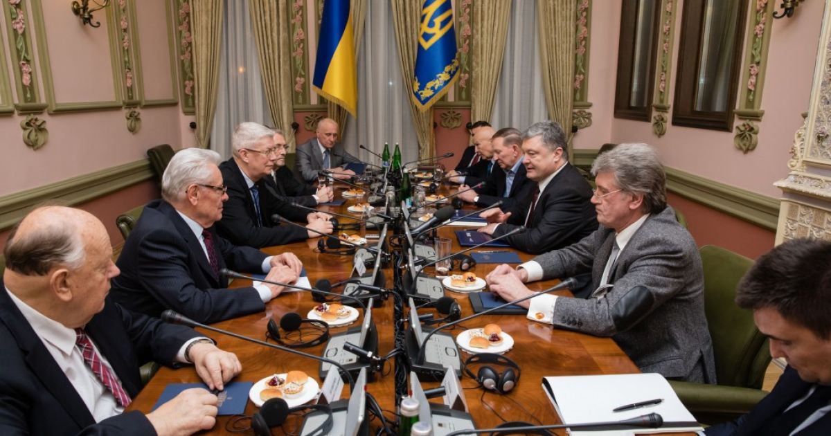Російська загроза. Про що Порошенко говорив з екс-лідерами країн Балтійсько-Чорноморського регіону