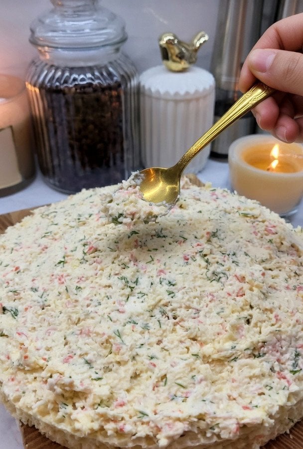 Вафельний торт із крабовими паличками та плавленим сиром tiktok.com/@gotuyemo_v_kayf