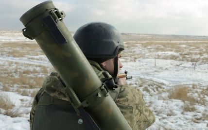 Ситуация на Донбассе. Во время подрыва БМП погиб украинский военный