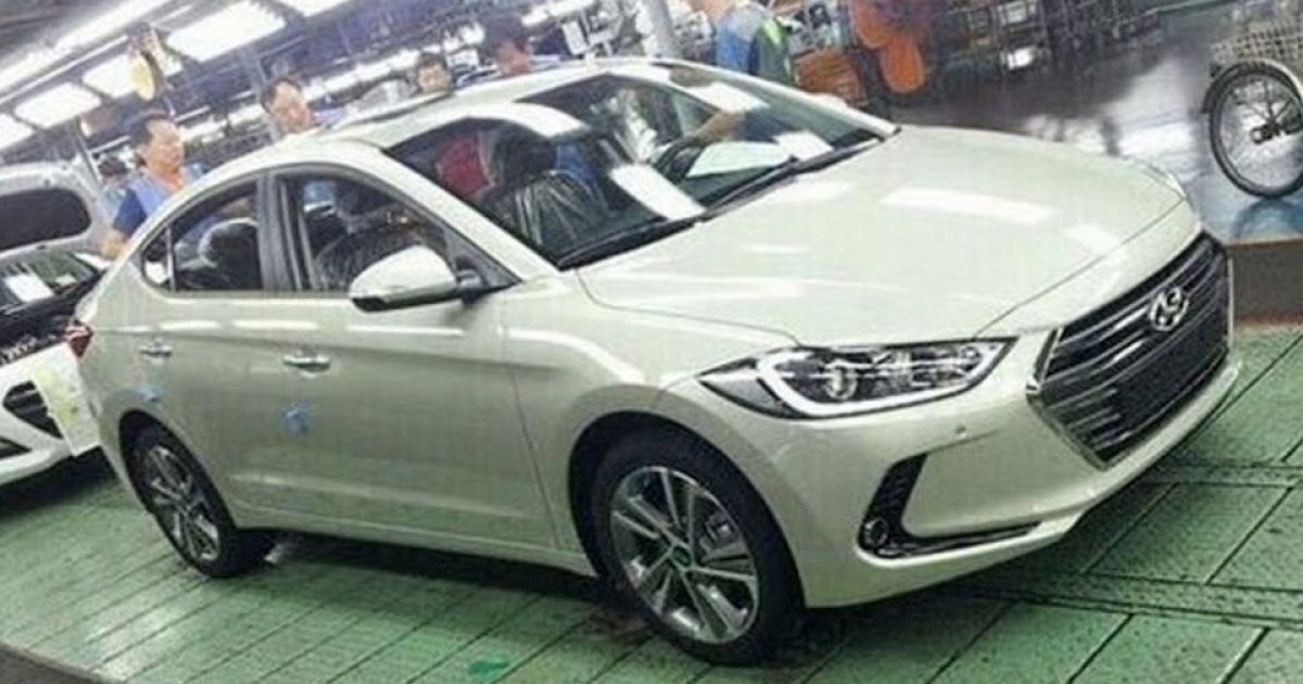 В Сети появились фото нового Hyundai Elantra без камуфляжа