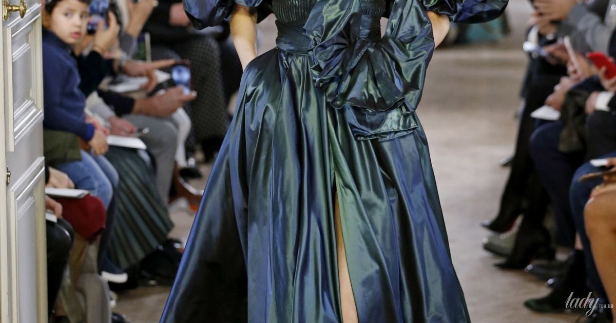 Коллекция Elie Saab прет-а-порте сезона осень-зима 2019-2020 / © East News