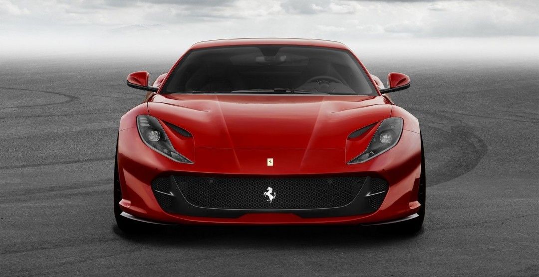 Ferrari рассекретила суперкар 812 Superfast — Новости