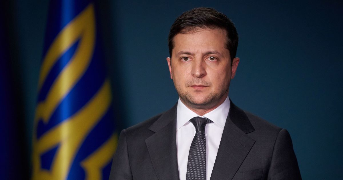 Специалисты будут расследовать запись разговора диспетчера с иранским пилотом шаг за шагом