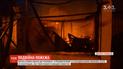 Вблизи Днепра загорелись сразу два магазина