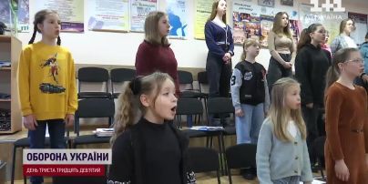 Дитячі гуртки у підземці: вихованці дитячого будинку творчості стали зірками Мережі