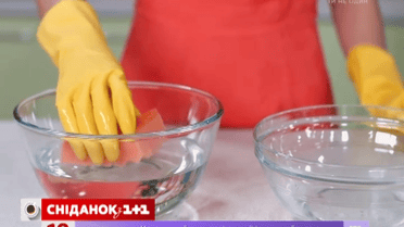 Продезінфікувати губку для миття посуду можна оцтом