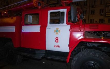 В Киеве возле Atlas Weekend горела постройка