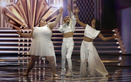 Андрогін з Франції зворушив номером з plus-size балериною на сцені "Євробачення-2019"