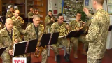 Військовий оркестр з Житомирщини підкорює інтернет надзвичайним виконанням джазу
