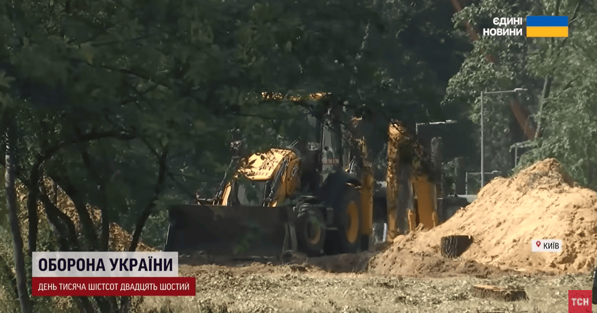 На Теремках вирубують дерева