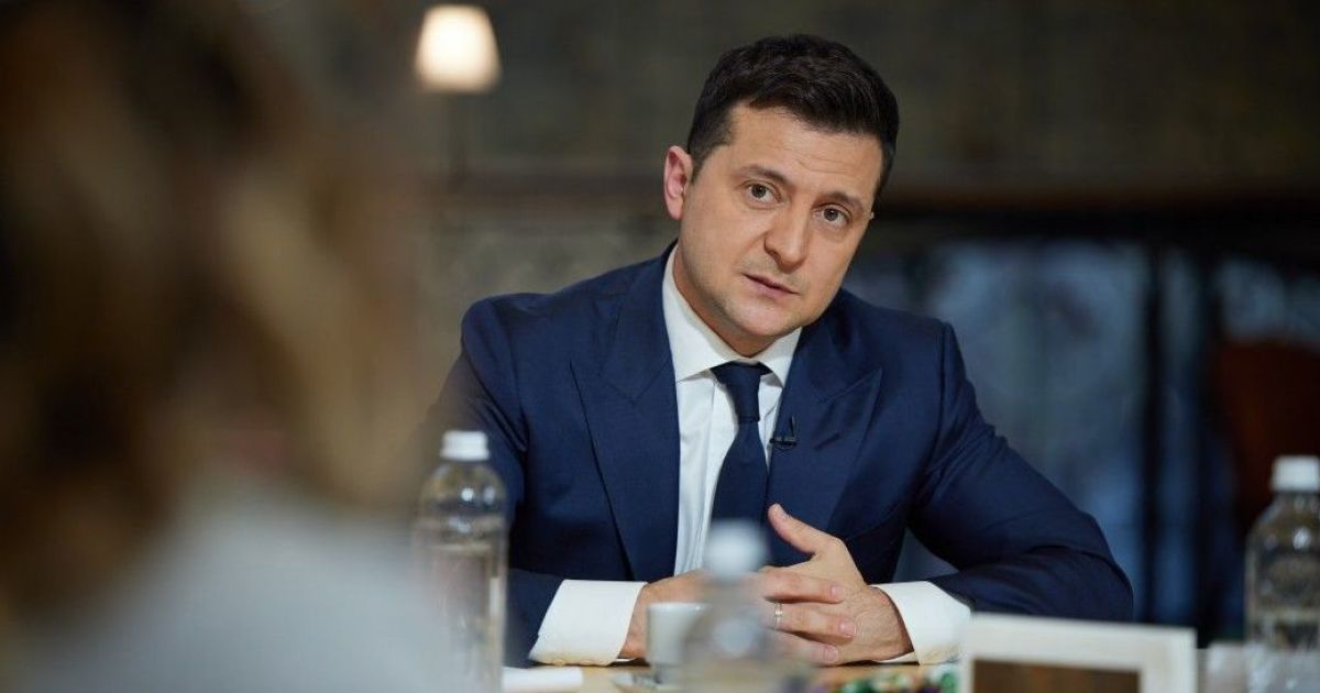 Підготовка держперевороту, новий погляд на "вагнергейт" та сварки з журналістами: основне з пресмарафону Зеленського