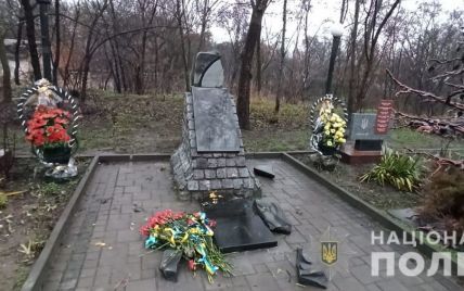 Погром пам’ятника героям Небесної сотні у Первомайську: стало відомо, хто це зробив і скільки заплатили 