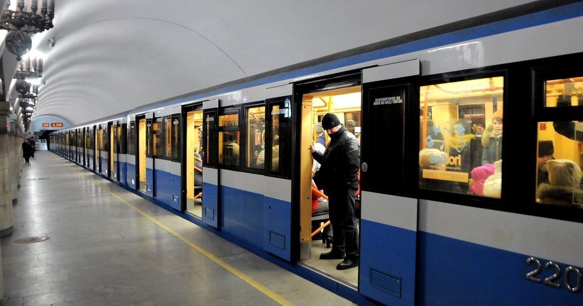 У поліції розповіли, скільки зачеперів упіймали в метро Києва