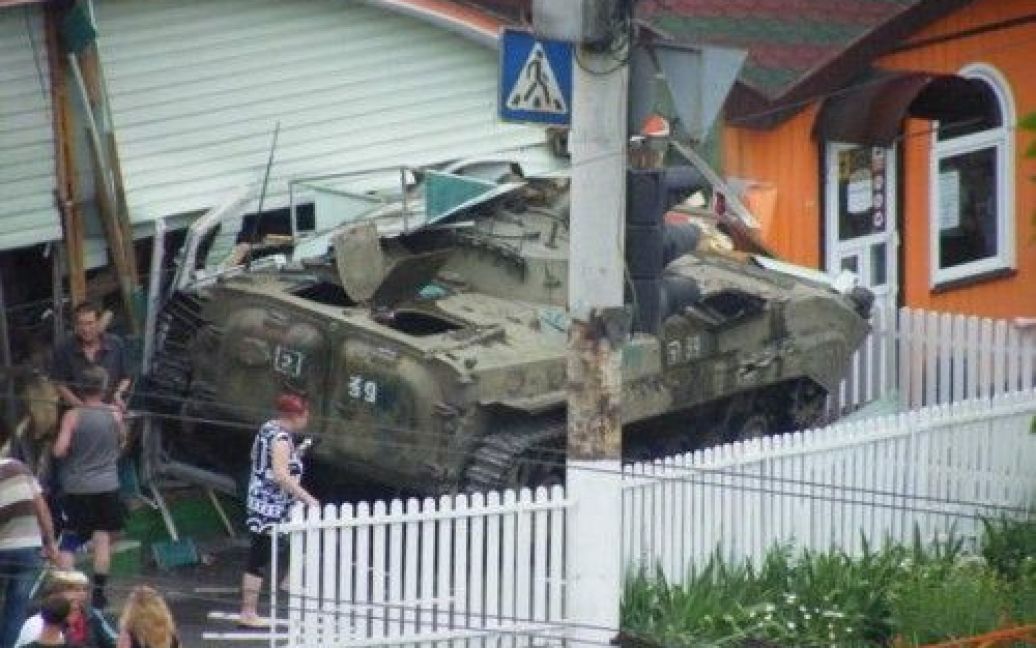 Бойовики стали винуватцями жахливої ДТП. / ©