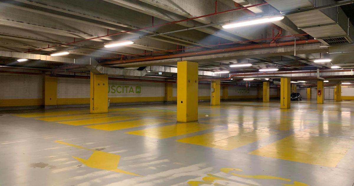 Предприниматель подал иск в суд на Кабмин из-за закрытия ТРЦ на карантин