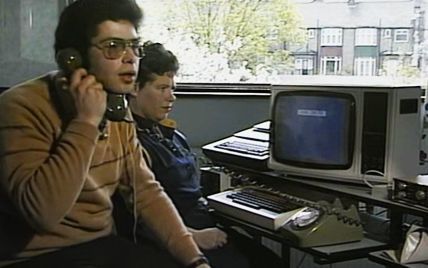 Как отправляли имейлы в 1984 году: появилось архивное видео, показывающее этот сложный процесс