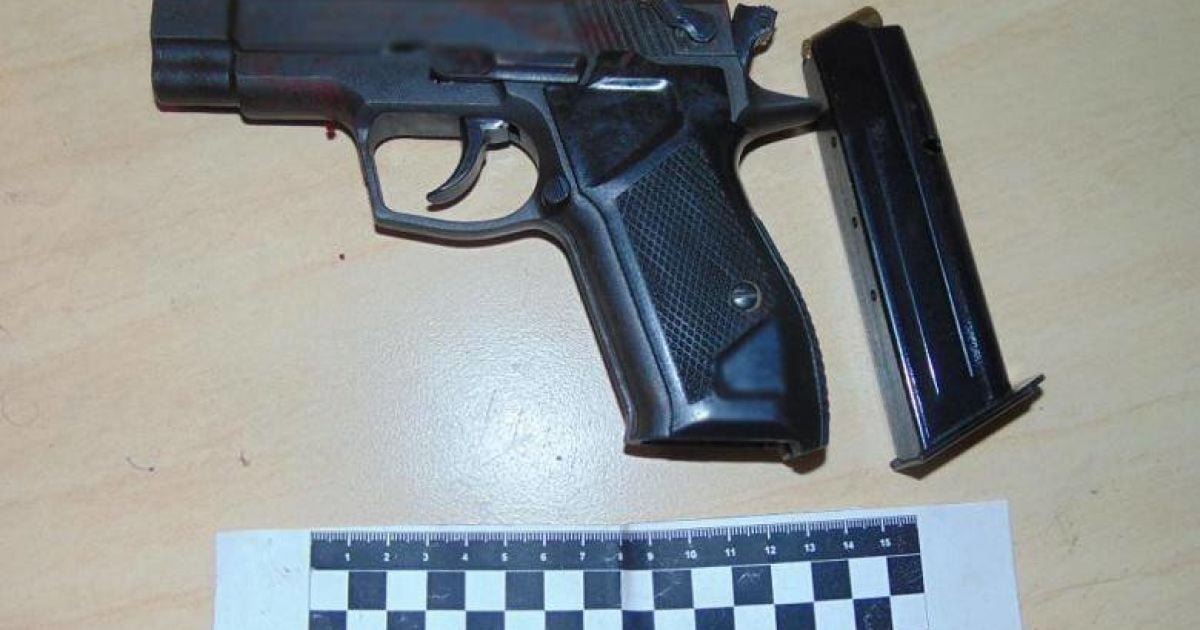 Чотири рази вистрелив в голову: у Києві в новорічну ніч чоловік вбив жінку