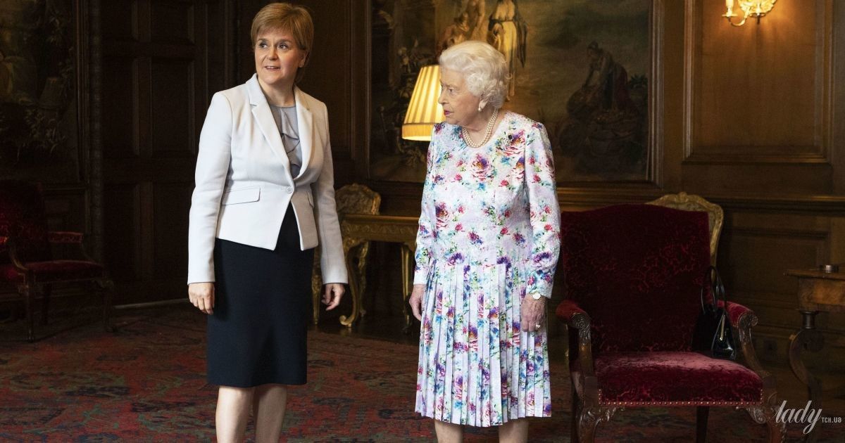 Королева Елизавета II